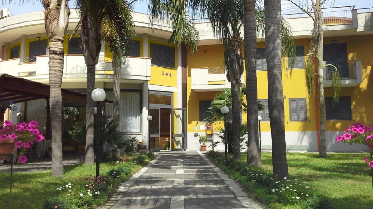 Oasi Park Hotel Mascali Exteriör bild