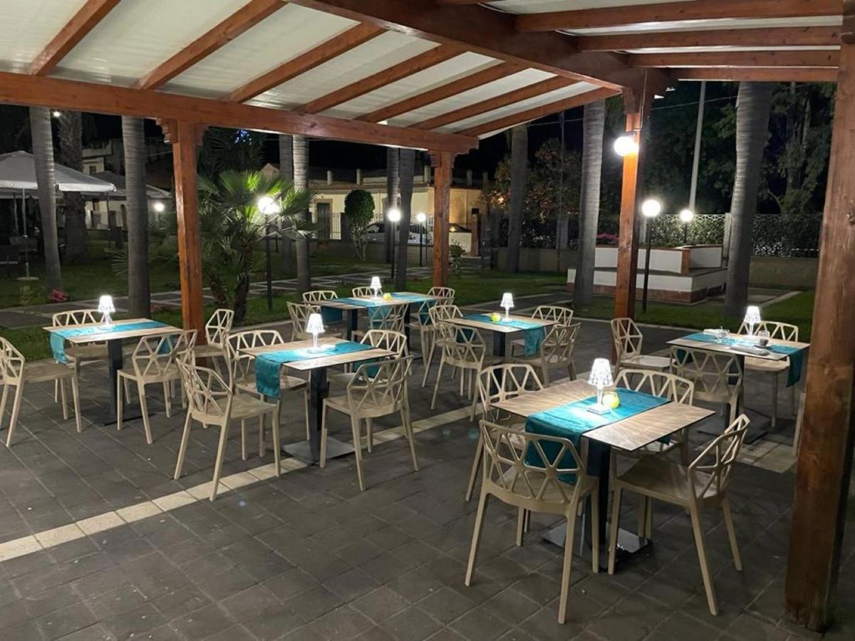 Oasi Park Hotel Mascali Exteriör bild