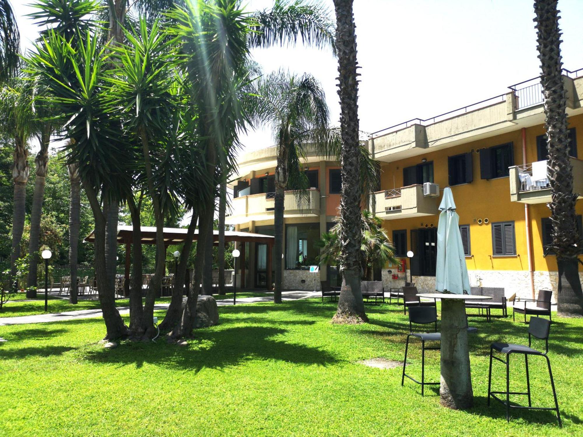 Oasi Park Hotel Mascali Exteriör bild